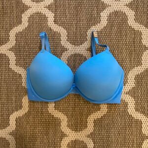 Victoria’s Secret bra wear  everywhere super push-up bra size 34DD